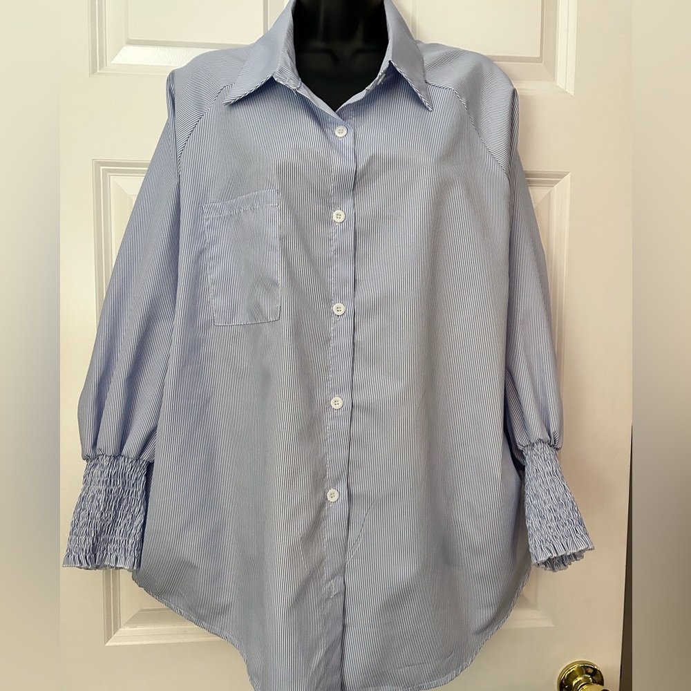 NWOT Striped Smocked Sleeve Shirt